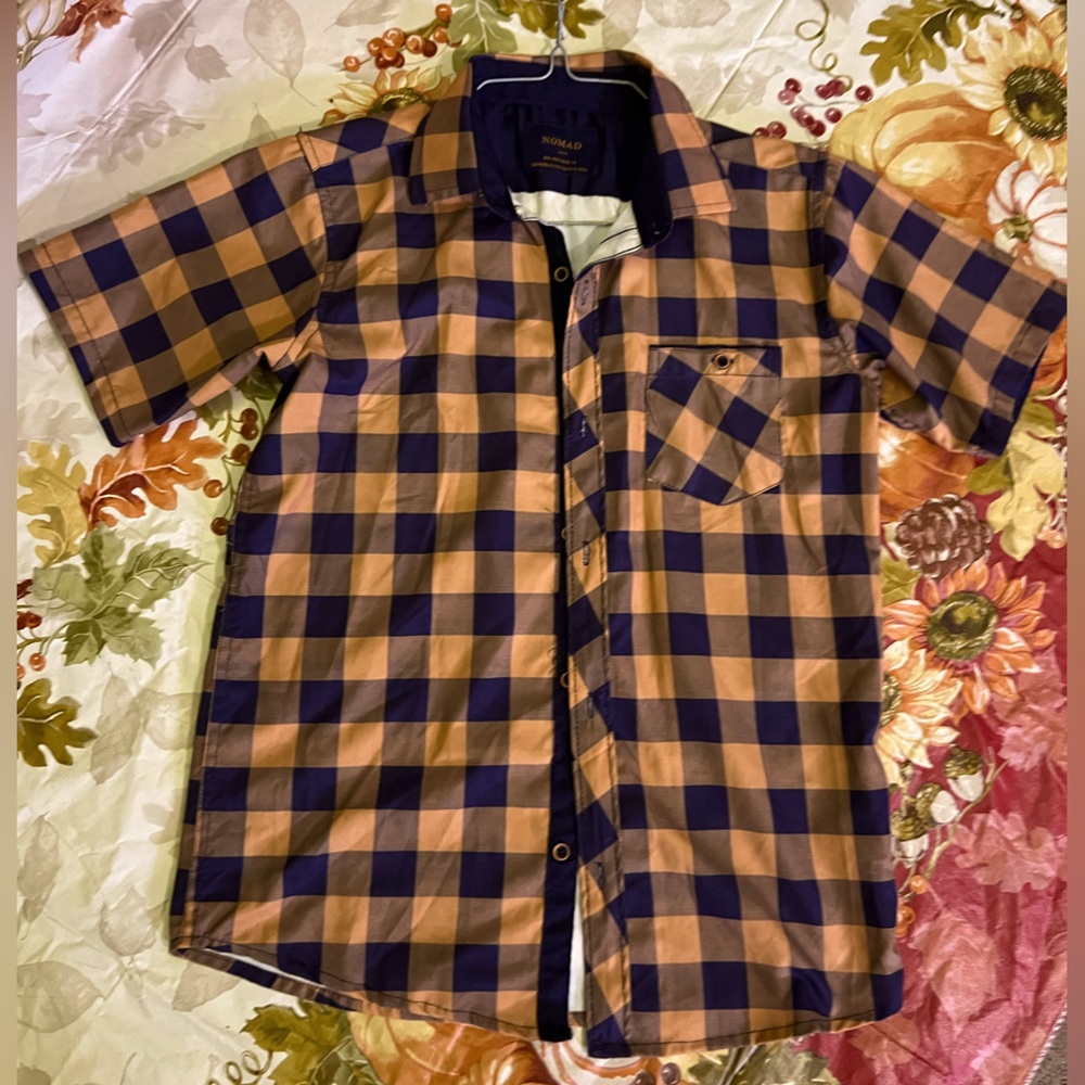 BOYS 10/12 TAN AND BLUE CHECKERED BUTTON UP